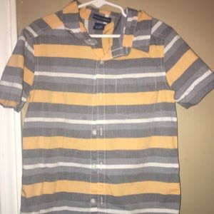 Boys shirt- size 6/7